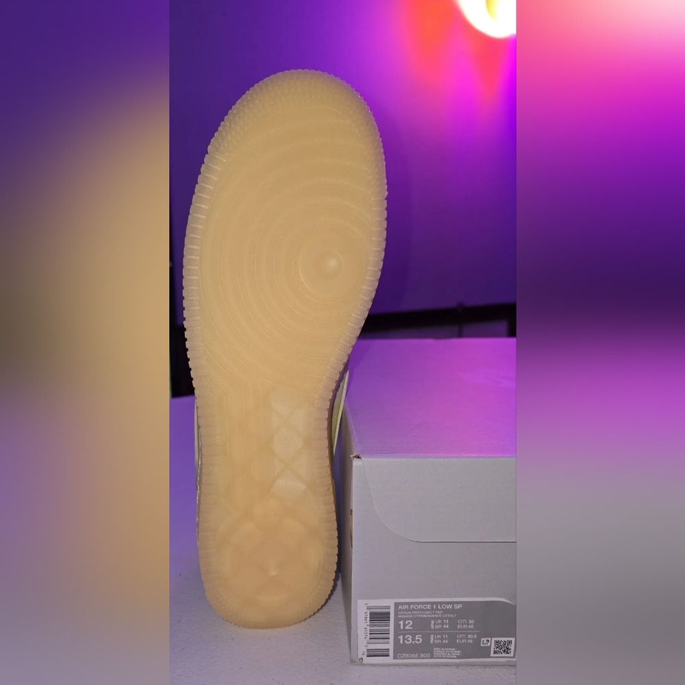 AIR FORCE 1 - Picture 2 of 2